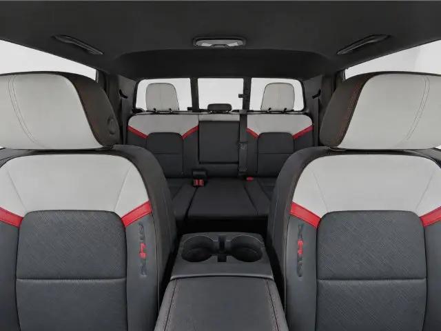 2023 GMC Canyon 4WD Crew Cab Short Box AT4X