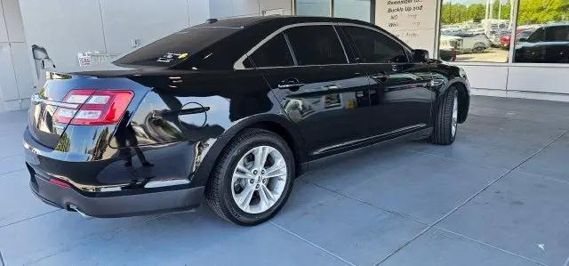 2018 Ford Taurus SE
