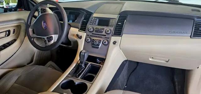 2018 Ford Taurus SE