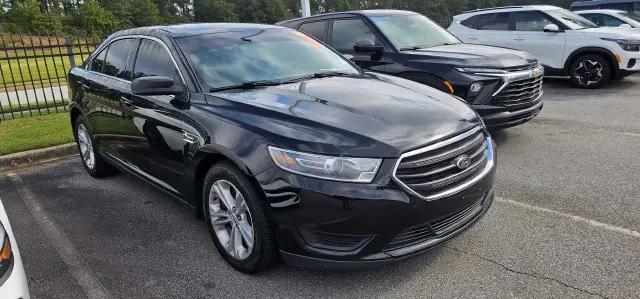 2018 Ford Taurus SE