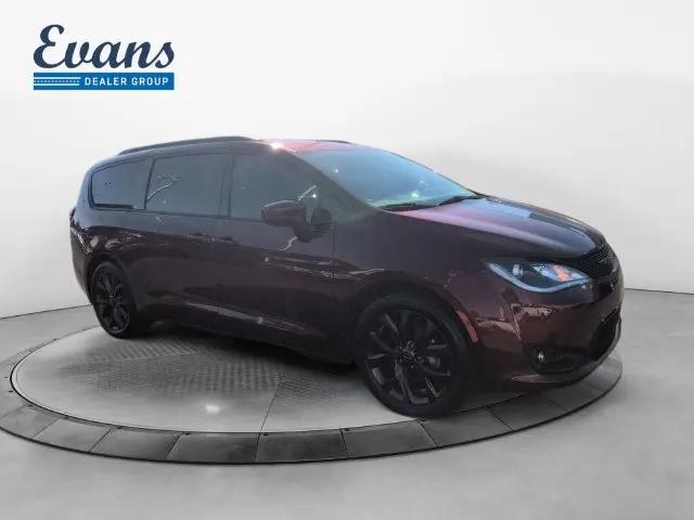 2018 Chrysler Pacifica Touring Plus