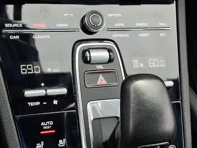 2019 Porsche Cayenne Cayenne