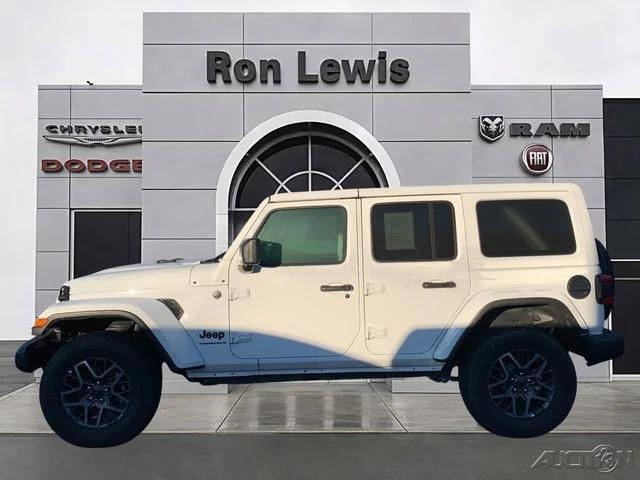 2025 Jeep Wrangler 4-Door Sahara 4x4