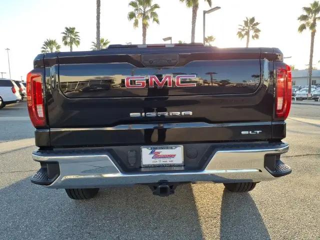 2025 GMC Sierra 1500 2WD Crew Cab Short Box SLT