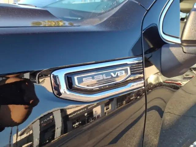2025 GMC Sierra 1500 2WD Crew Cab Short Box SLT