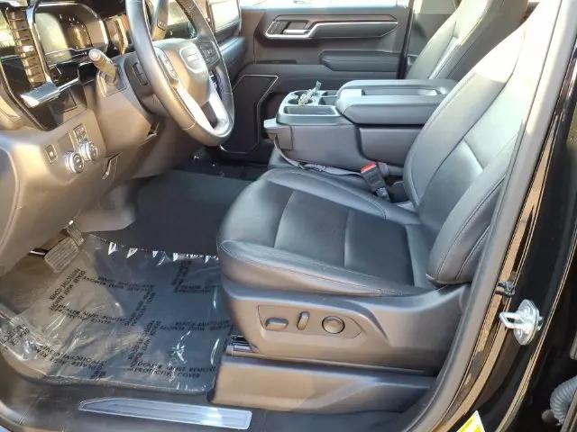2025 GMC Sierra 1500 2WD Crew Cab Short Box SLT