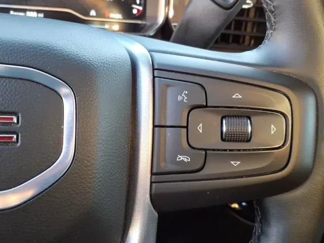 2025 GMC Sierra 1500 2WD Crew Cab Short Box SLT