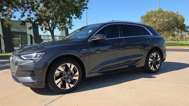 2021 Audi e-tron Prestige quattro