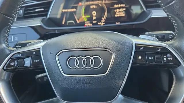2021 Audi e-tron Prestige quattro