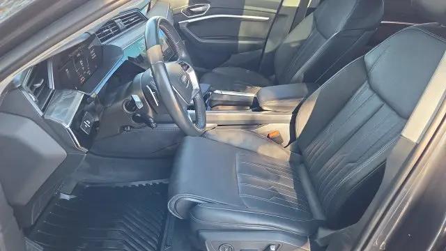 2021 Audi e-tron Prestige quattro