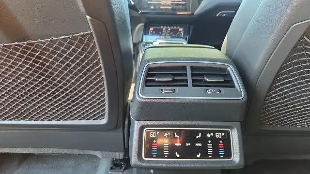2021 Audi e-tron Prestige quattro
