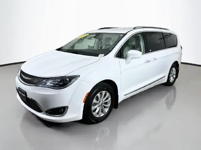 2018 Chrysler Pacifica Touring L Plus