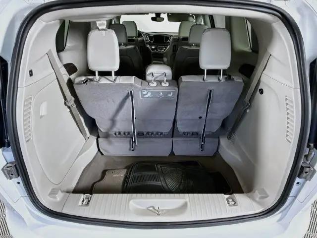 2018 Chrysler Pacifica Touring L Plus