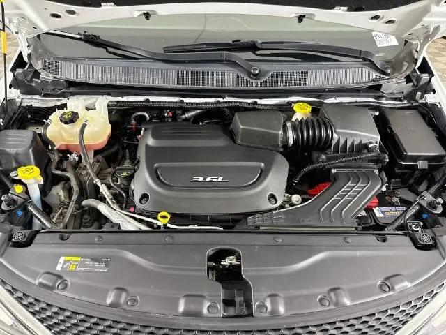 2018 Chrysler Pacifica Touring L Plus