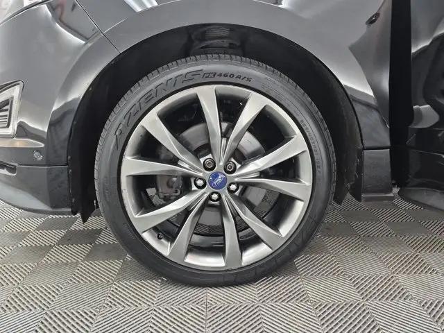 2017 Ford Edge Sport