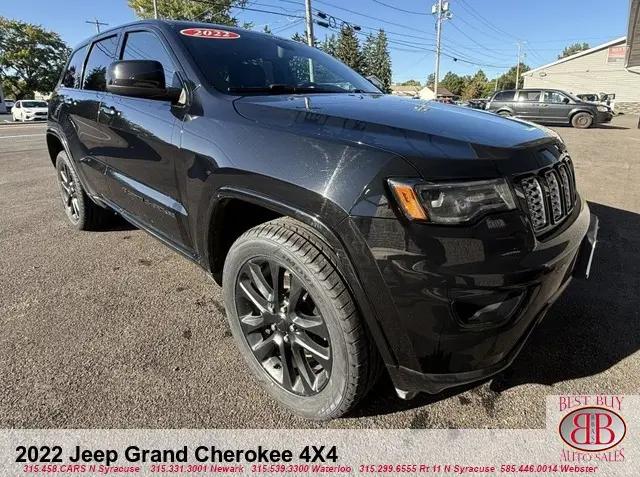 2022 Jeep Grand Cherokee Laredo X 4x4 for sale in North Syracuse, NY