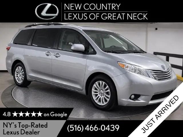 2015 Toyota Sienna XLE 8 Passenger for sale in Great Neck, NY