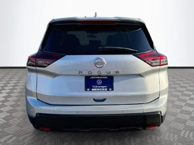 2025 Nissan Rogue SV FWD