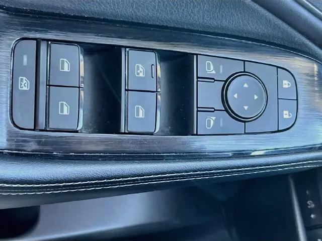 2025 Nissan Rogue SV FWD