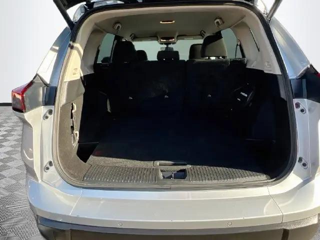 2025 Nissan Rogue SV FWD