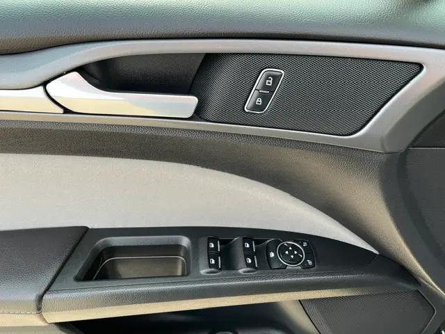 2016 Ford Fusion S