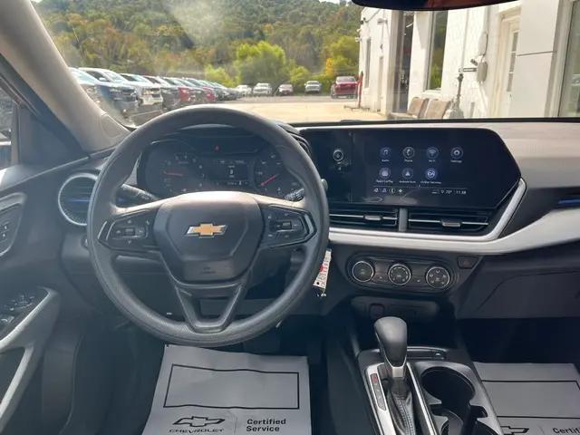 2025 Chevrolet Trax FWD LS