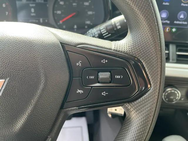 2025 Chevrolet Trax FWD LS