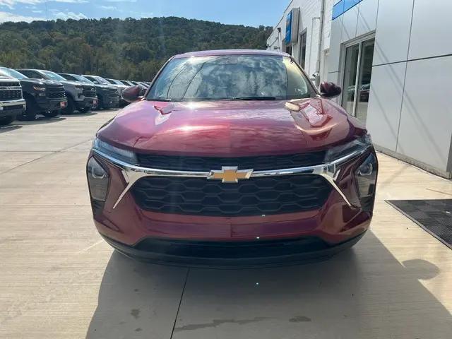 2025 Chevrolet Trax FWD LS