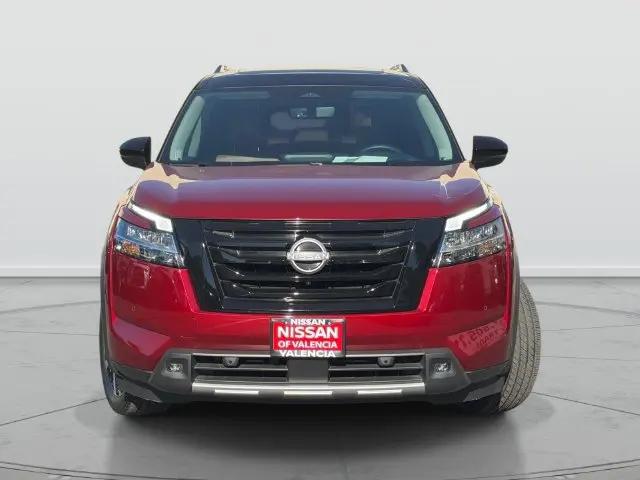 2024 Nissan Pathfinder Platinum FWD