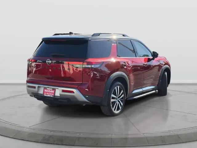 2024 Nissan Pathfinder Platinum FWD