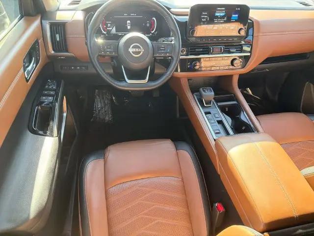 2024 Nissan Pathfinder Platinum FWD