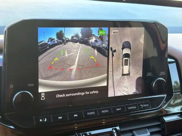 2024 Nissan Pathfinder Platinum FWD