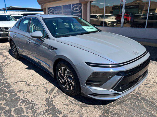2027 Hyundai Sonata Hybrid Blue