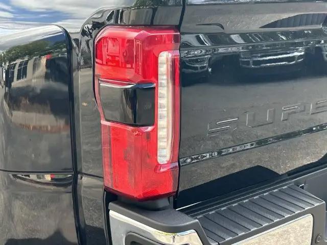 2027 Ford F-350 XLT