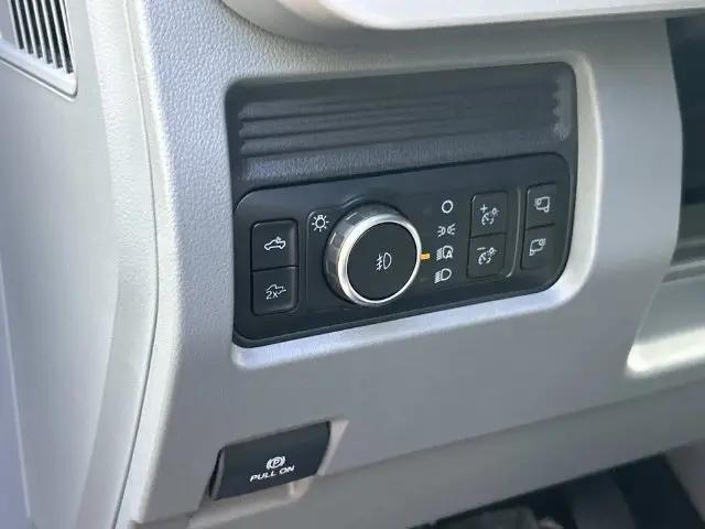 2027 Ford F-350 XLT