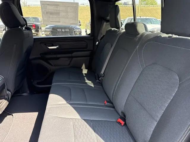 2026 Ram 1500 Express Crew Cab 4x4 57 Box