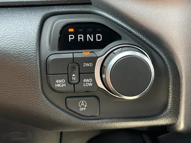 2026 Ram 1500 Express Crew Cab 4x4 57 Box