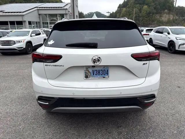 2022 Buick Envision FWD Essence