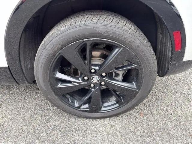 2022 Buick Envision FWD Essence