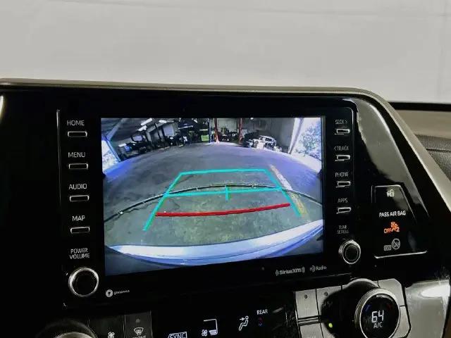 2021 Toyota Highlander LE