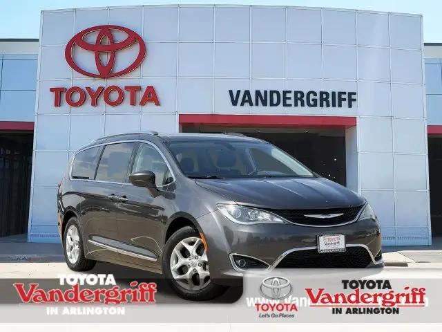 2018 Chrysler Pacifica Touring L for sale in Arlington, TX