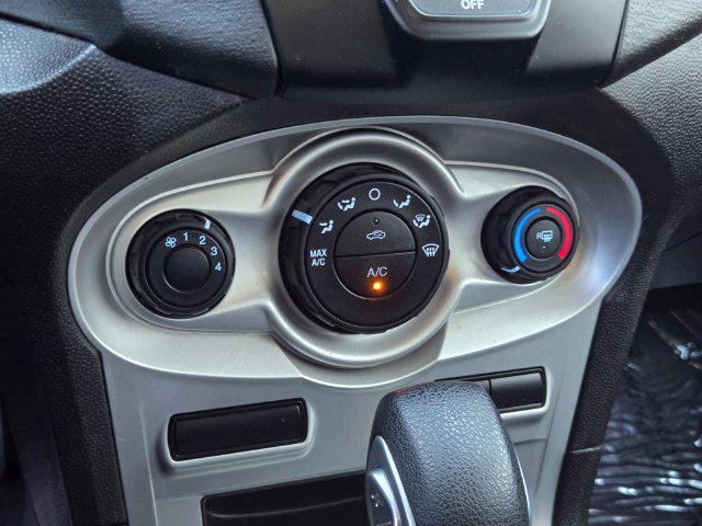 2017 Ford Fiesta SE
