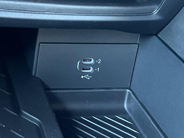 2027 Chrysler Pacifica Limited AWD