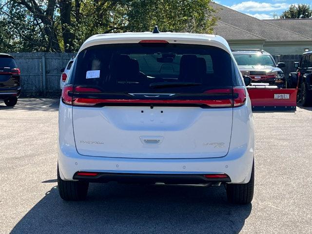 2027 Chrysler Pacifica Limited AWD