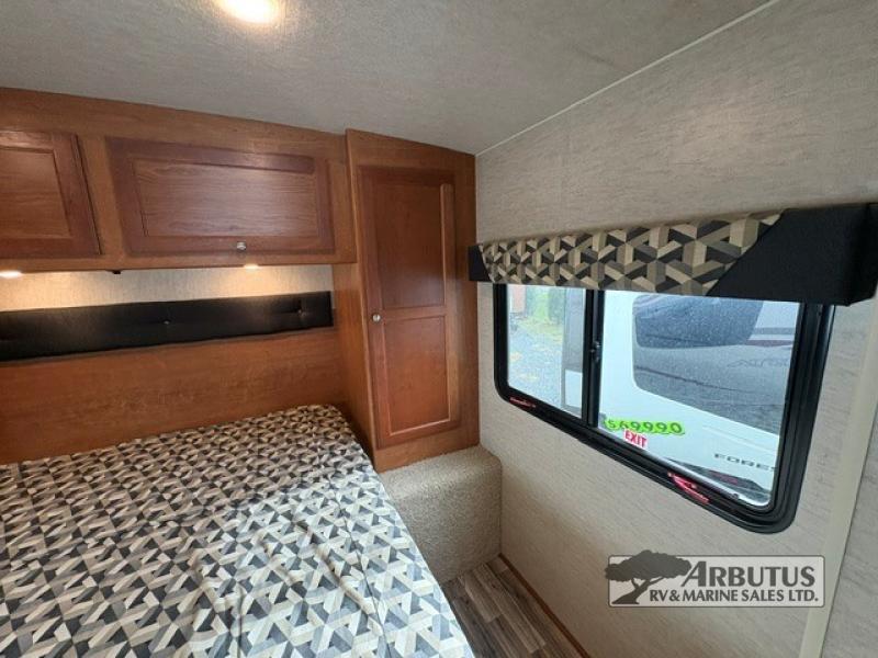 2017 Winnebago Vista CLASS A MOTORHOME