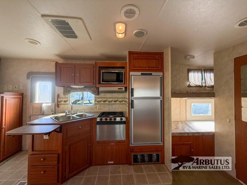 2005 SKYLINE ALJO 2505 FIFTH WHEEL