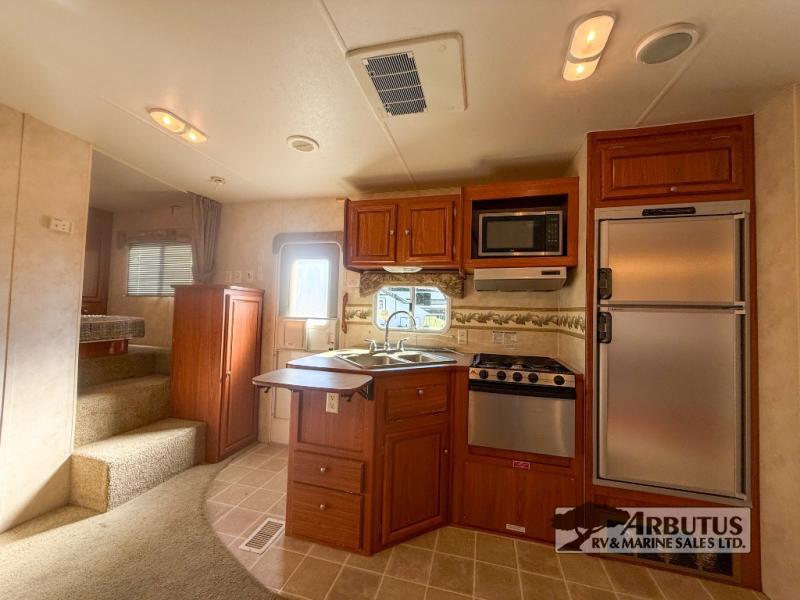 2005 SKYLINE ALJO 2505 FIFTH WHEEL