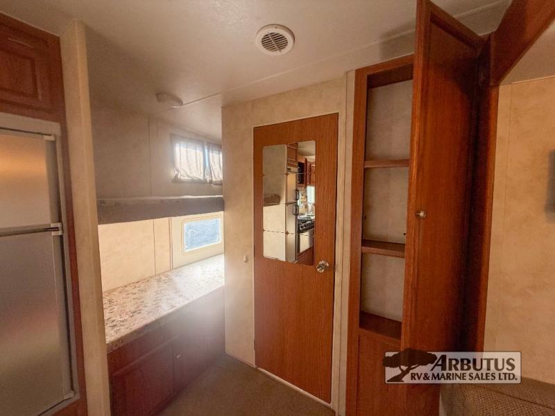 2005 SKYLINE ALJO 2505 FIFTH WHEEL