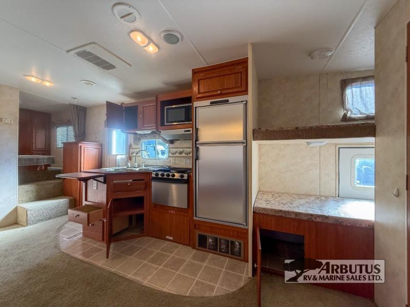 2005 SKYLINE ALJO 2505 FIFTH WHEEL
