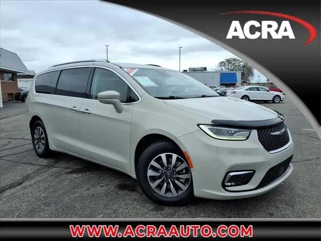 2021 Chrysler Pacifica Touring L for sale in Columbus, IN